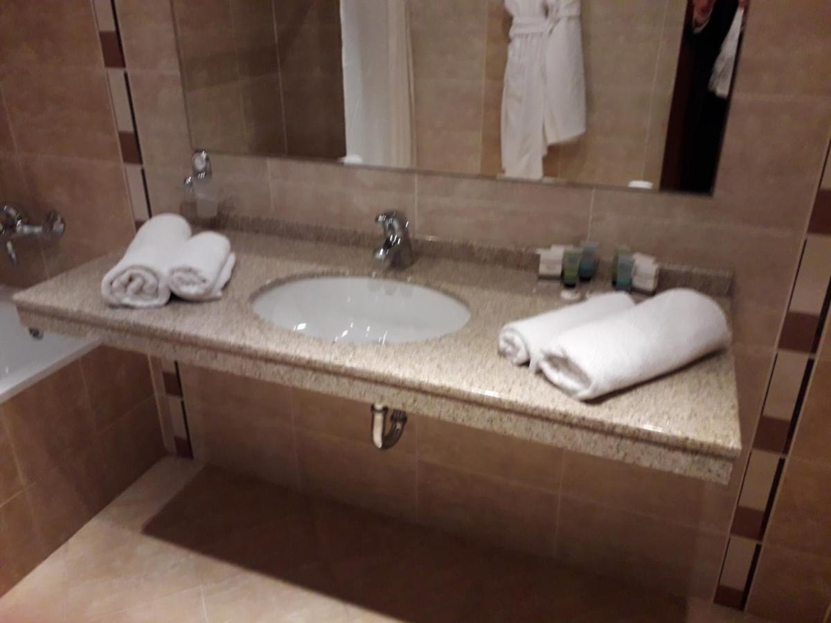 Terra Complex Spa Apartment 1 Bedroom Suite Razłog Zewnętrze zdjęcie